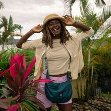 Load image into Gallery viewer, Trozo 8L Shoulder Bag