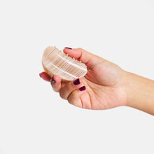 Load image into Gallery viewer, Juno Claw in Oak