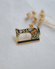 Load image into Gallery viewer, Sewing Machine (Black) Enamel Pin