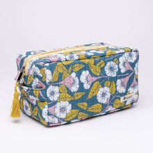 Load image into Gallery viewer, Evangeline Quilted Box Tote