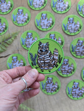 Load image into Gallery viewer, Patch | outside cat green