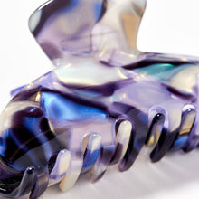 Load image into Gallery viewer, Baby Dolly Claw in Milk Jelly