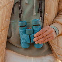Load image into Gallery viewer, Field Issue 8X32 Binoculars by Nocs Provisions.