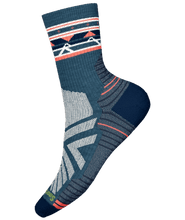 Load image into Gallery viewer, Women's Hike Zig Zag Valley Mid Crew Socks