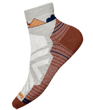 Load image into Gallery viewer, Women's Hike Light Cushion Clear Canyon Ankle Socks