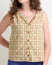 Load image into Gallery viewer, Manzana Button Front Tank