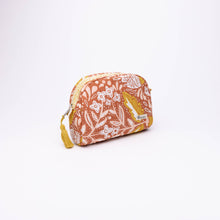 Load image into Gallery viewer, Amelia Small Quilted Scallop Zipper Pouch