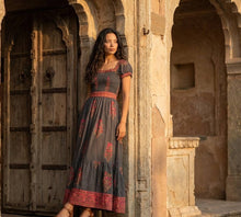 Load image into Gallery viewer, Block Printed Smock Dress