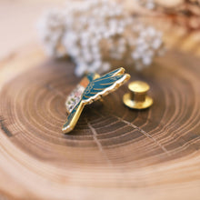 Load image into Gallery viewer, Hummingbird (Green) Enamel Pin