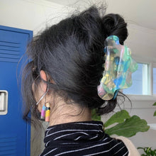 Load image into Gallery viewer, Nimbus Claw in Jelly