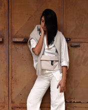 Load image into Gallery viewer, Notabag Crossbody Bag