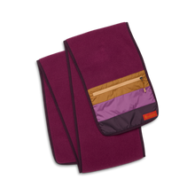 Load image into Gallery viewer, Teca Fleece Scarf
