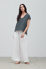 Load image into Gallery viewer, Square Necked Shell Solid Gauze Blouse
