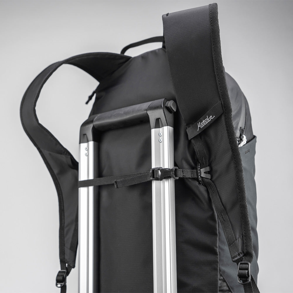 REFRACTION PACKABLE BACKPACK