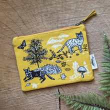 Load image into Gallery viewer, Zippered pouch | outside cats
