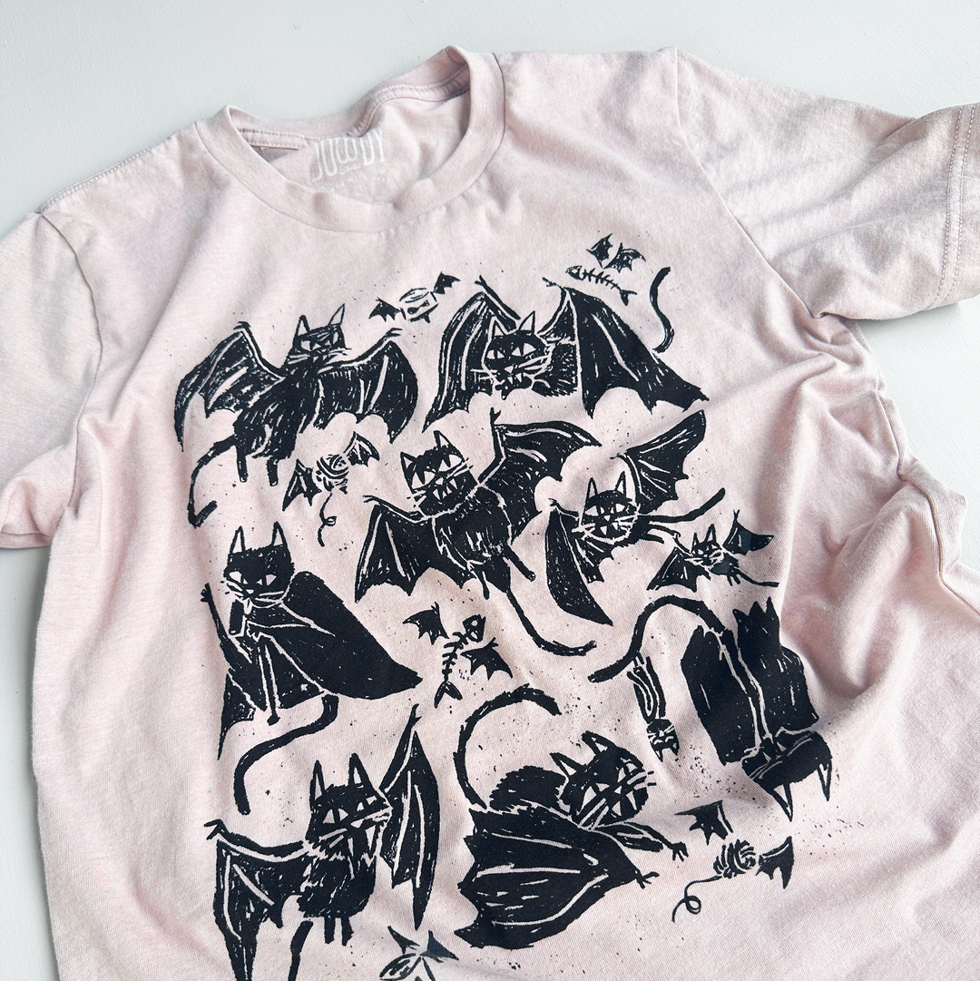 Cat Bats - Unisex tee