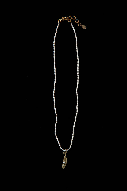 Pea Pod Pearl Pendant - 16"
