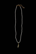 Load image into Gallery viewer, Pea Pod Pearl Pendant - 16"
