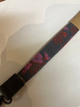 Load image into Gallery viewer, Neck Lanyard by Thread
