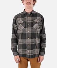 Load image into Gallery viewer, Breaker Flannel -
