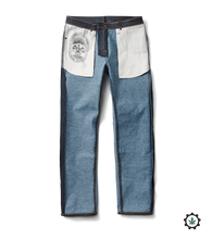 Load image into Gallery viewer, HWY 128 Straight Fit Denim Jeans - Raw
