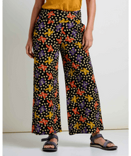 Load image into Gallery viewer, Chaka Wide Leg Pant
