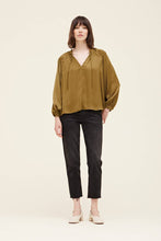 Load image into Gallery viewer, MOSS PLEATED YOKE BLOUSE
