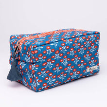 Load image into Gallery viewer, Juliet Quilted Box Tote
