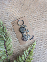 Load image into Gallery viewer, Keychain | road bike
