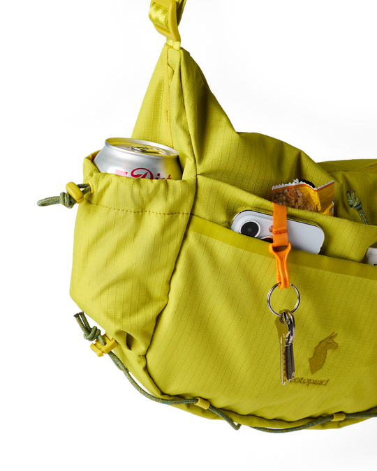 Viaje 9L Shoulder Bag