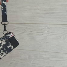 Load and play video in Gallery viewer, Leather Zip Wallet
