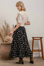 Load image into Gallery viewer, FLORAL MIDI SKIRT
