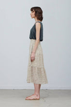 Load image into Gallery viewer, Floral Ditsy Print Tiered Skirt
