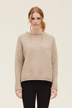Load image into Gallery viewer, ROLLED EDGE LOOSE SWEATER
