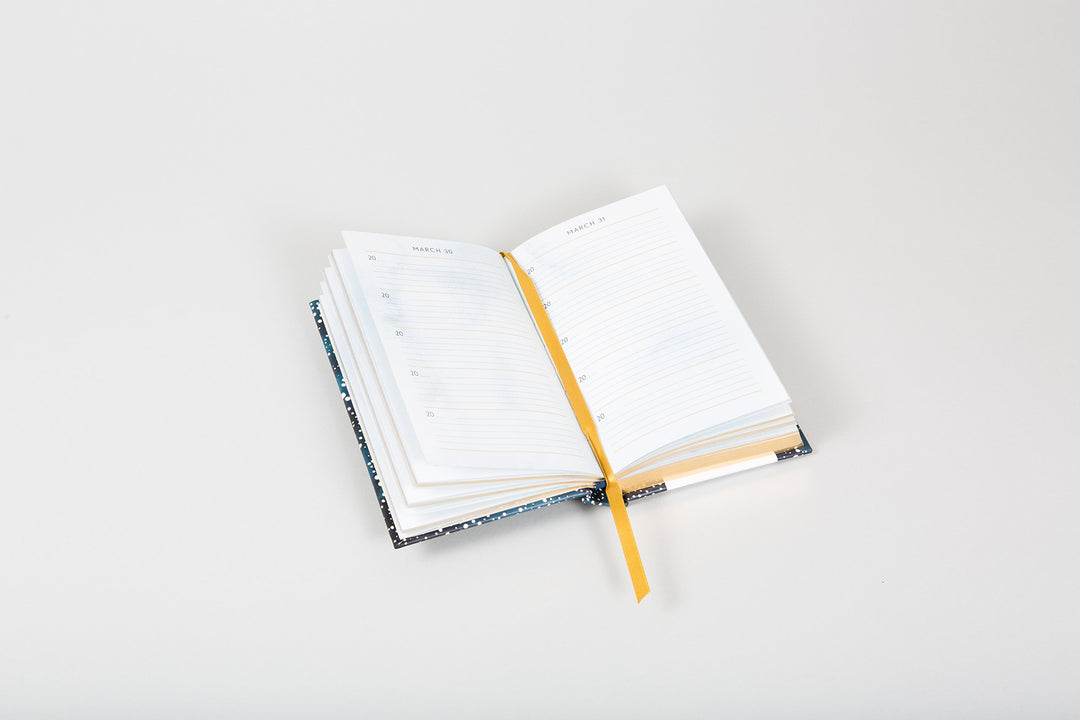 One Line A Day - A 5 Year Memory Book