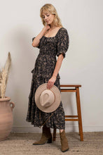 Load image into Gallery viewer, SQUARE NECK PUFF SLEEVE MIDI DRESS
