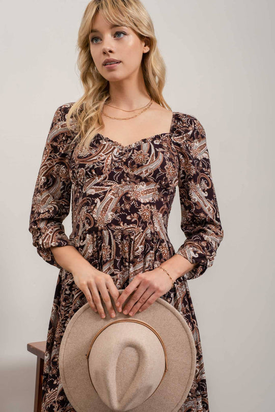SWEETHEART NECKLINE MIDI DRESS