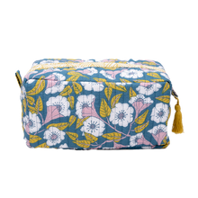 Load image into Gallery viewer, Evangeline Quilted Box Tote
